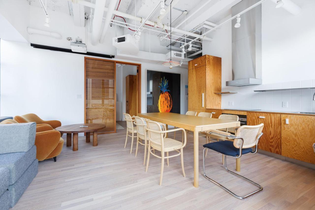 Placemakr Street 4* New York