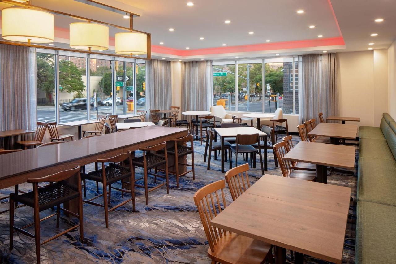 Hotel Fairfield & Manhattan/downtown East 3*