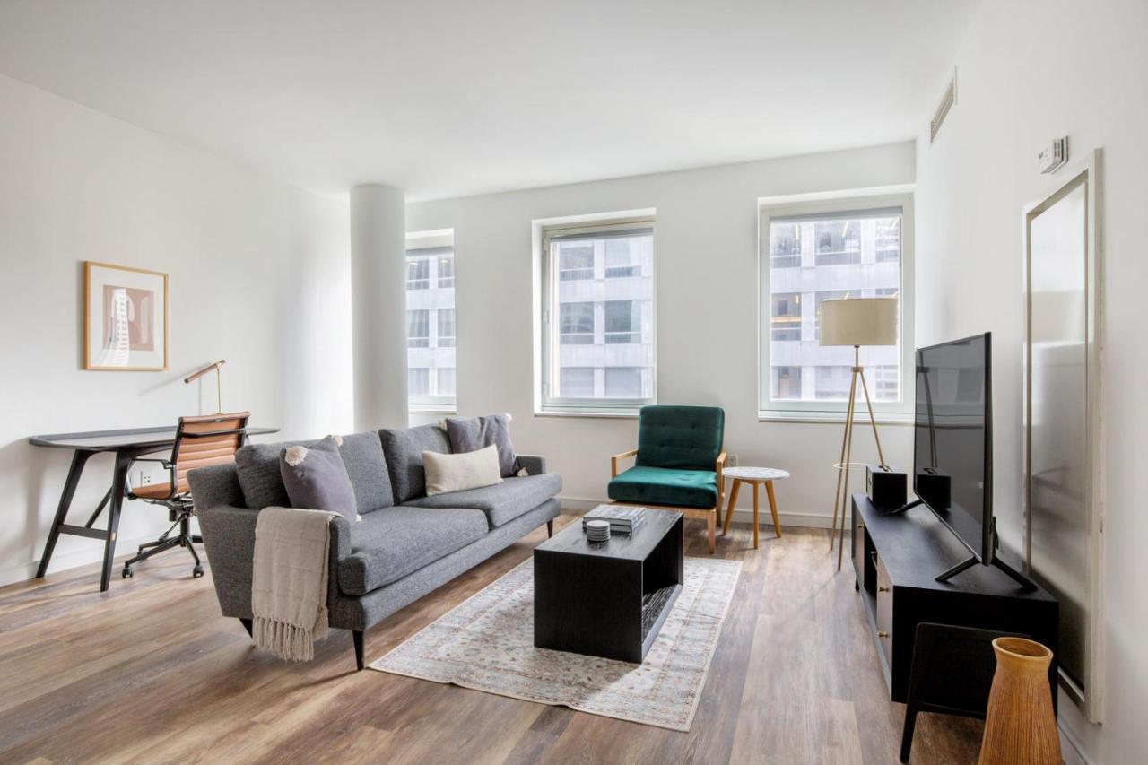Midtown 1br W Doorman Gym Wd Nr Rock Center Nyc-1130 New York