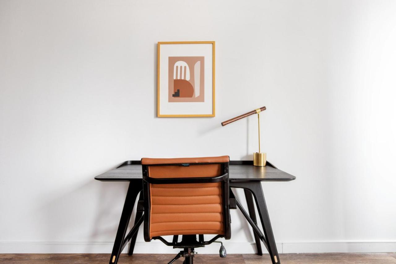 Apartment Midtown 1br W Doorman Gym Wd Nr Rock Center Nyc-1130 New York