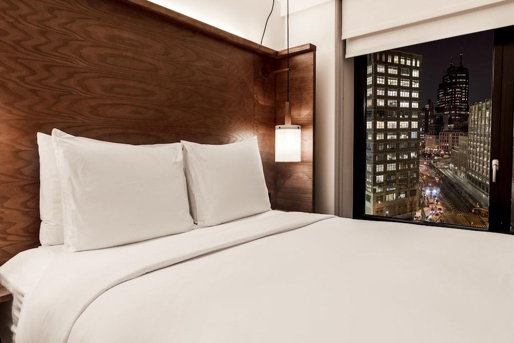 Arlo Soho 4*