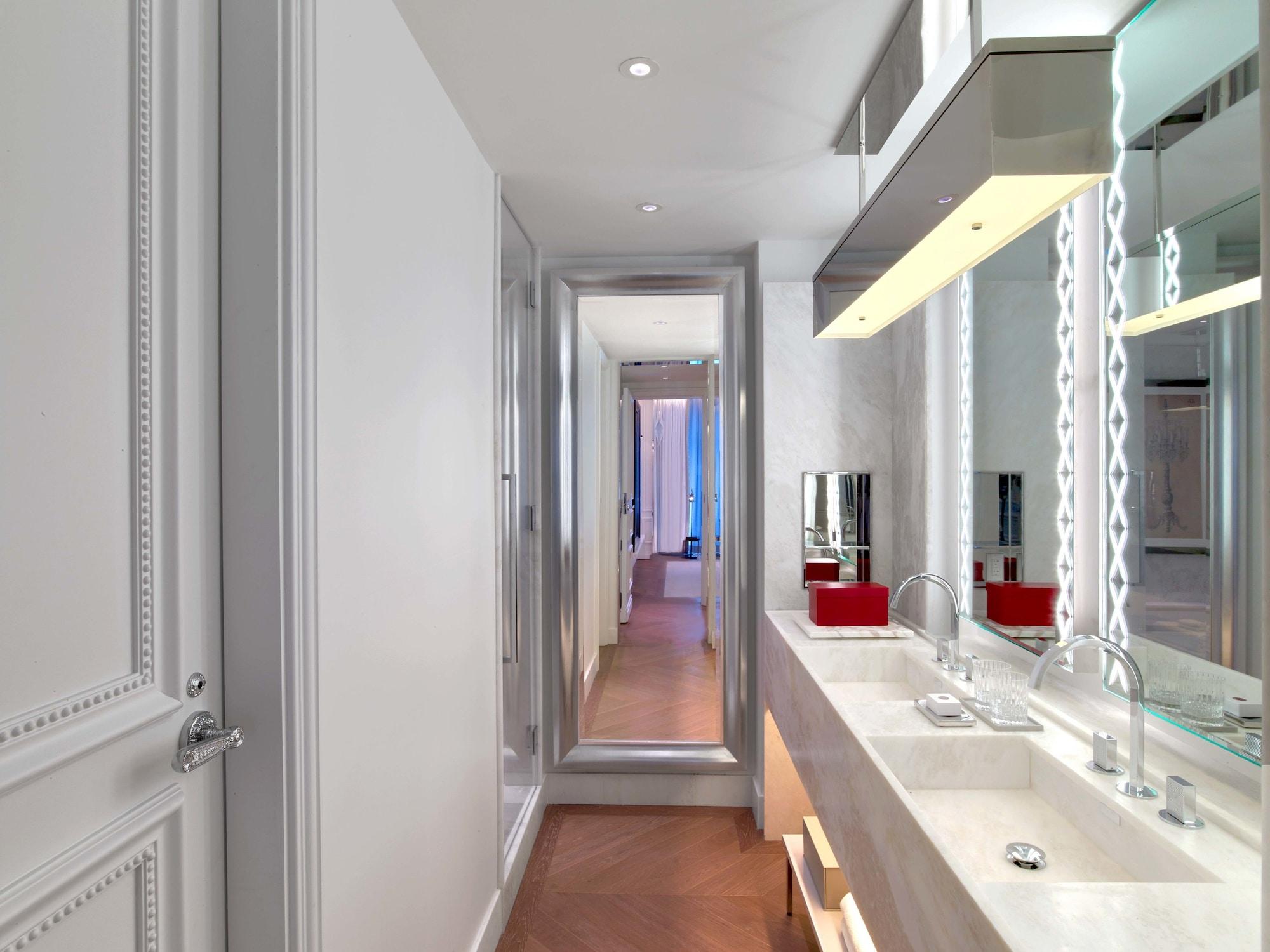 Baccarat And Residences 5*