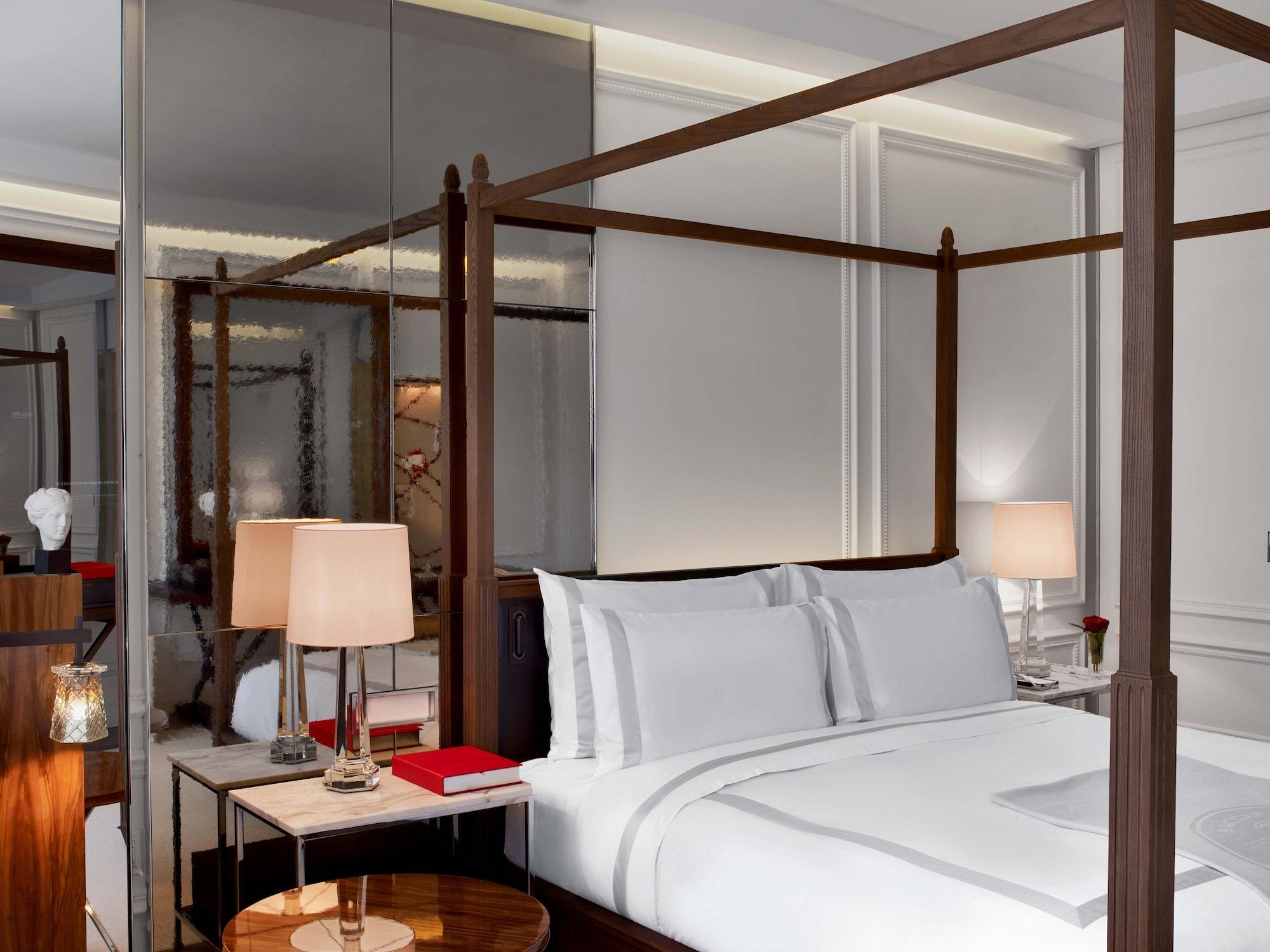 Baccarat And Residences Hotel