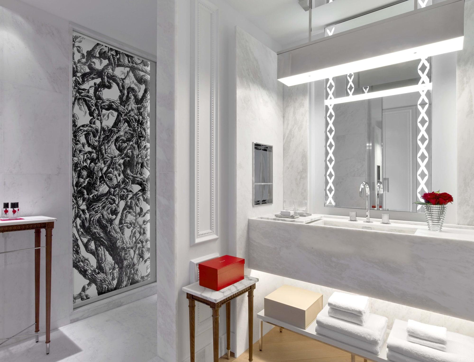 Baccarat And Residences Hotel
