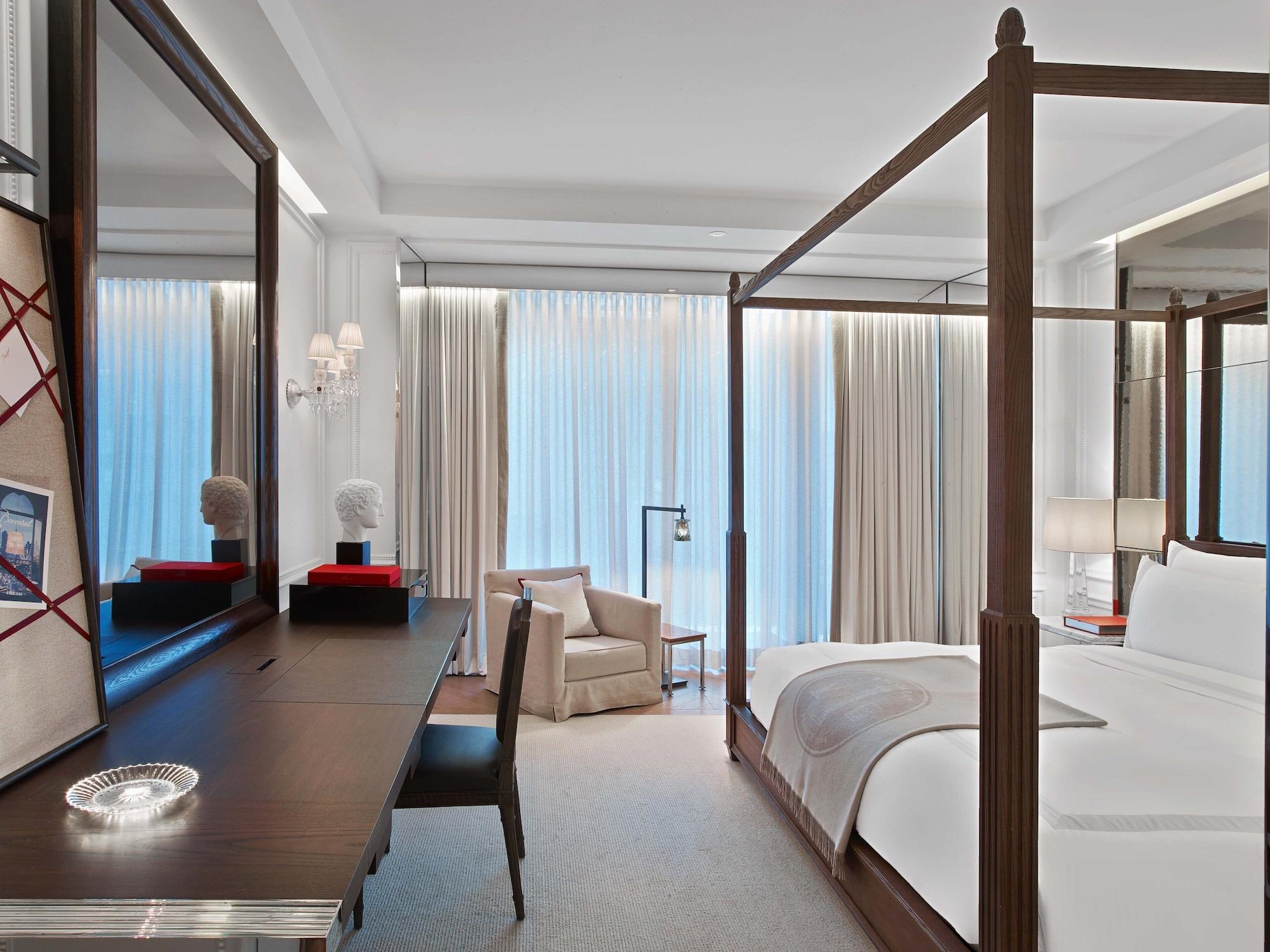 Baccarat And Residences Hotel