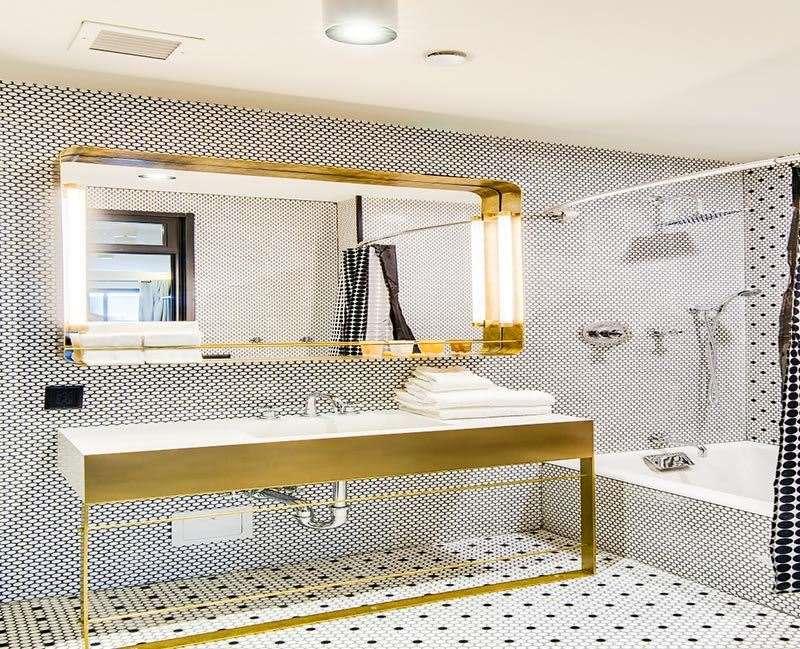 Shocard Hotel