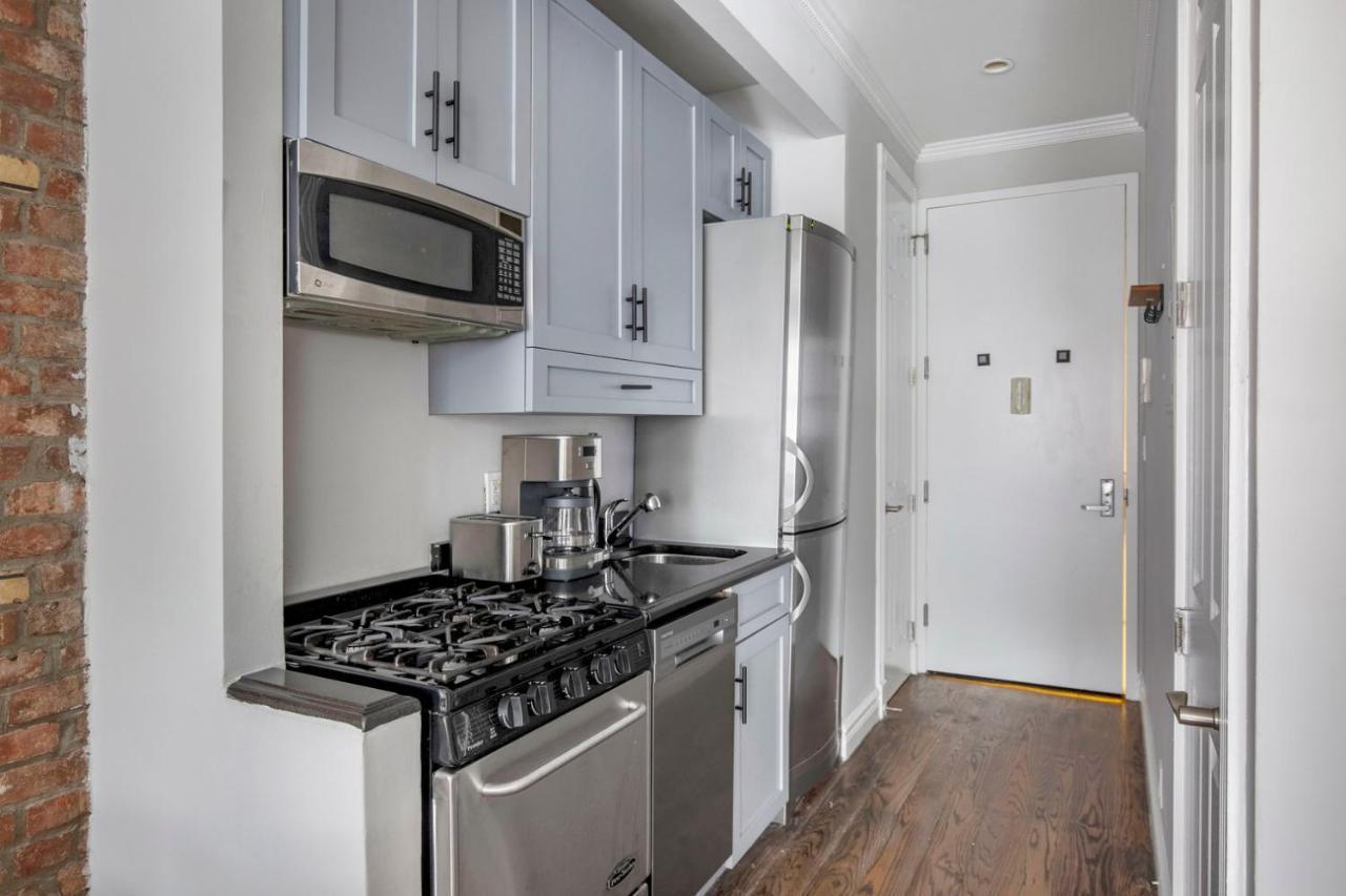 East Village 2br W Wd Nr Union Square Nyc-1260 * New York