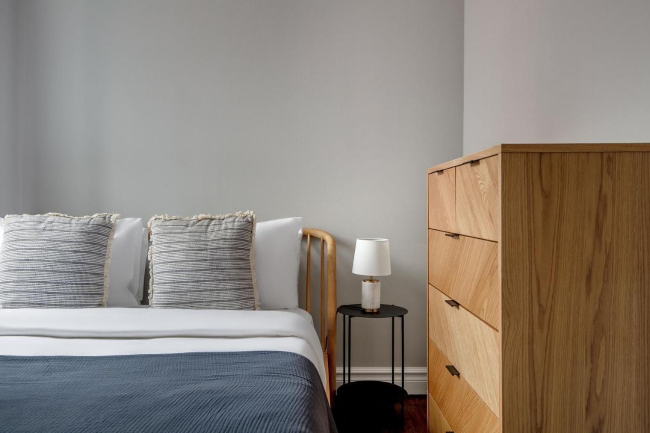 East Village 2br W Wd Nr Groceries Nyc-1261