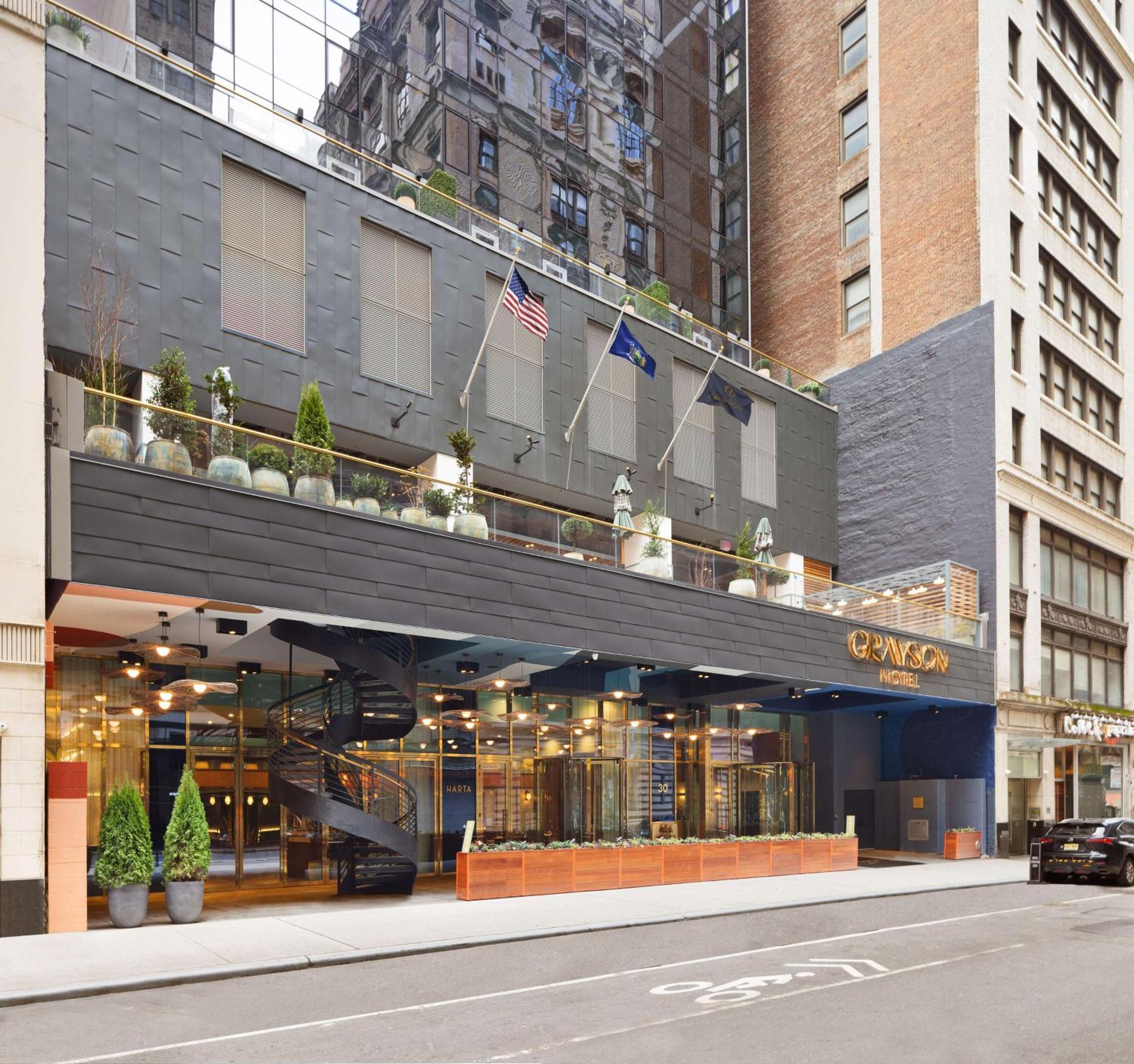 Grayson Hotel 4*