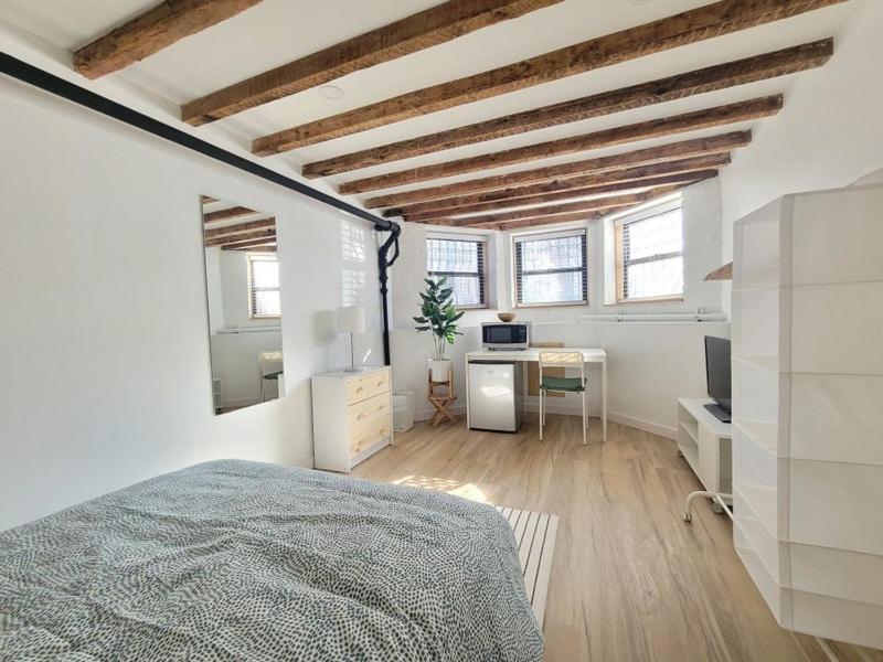 Cozy, Large And Fully Furnished - Near The L Train Homestay New York