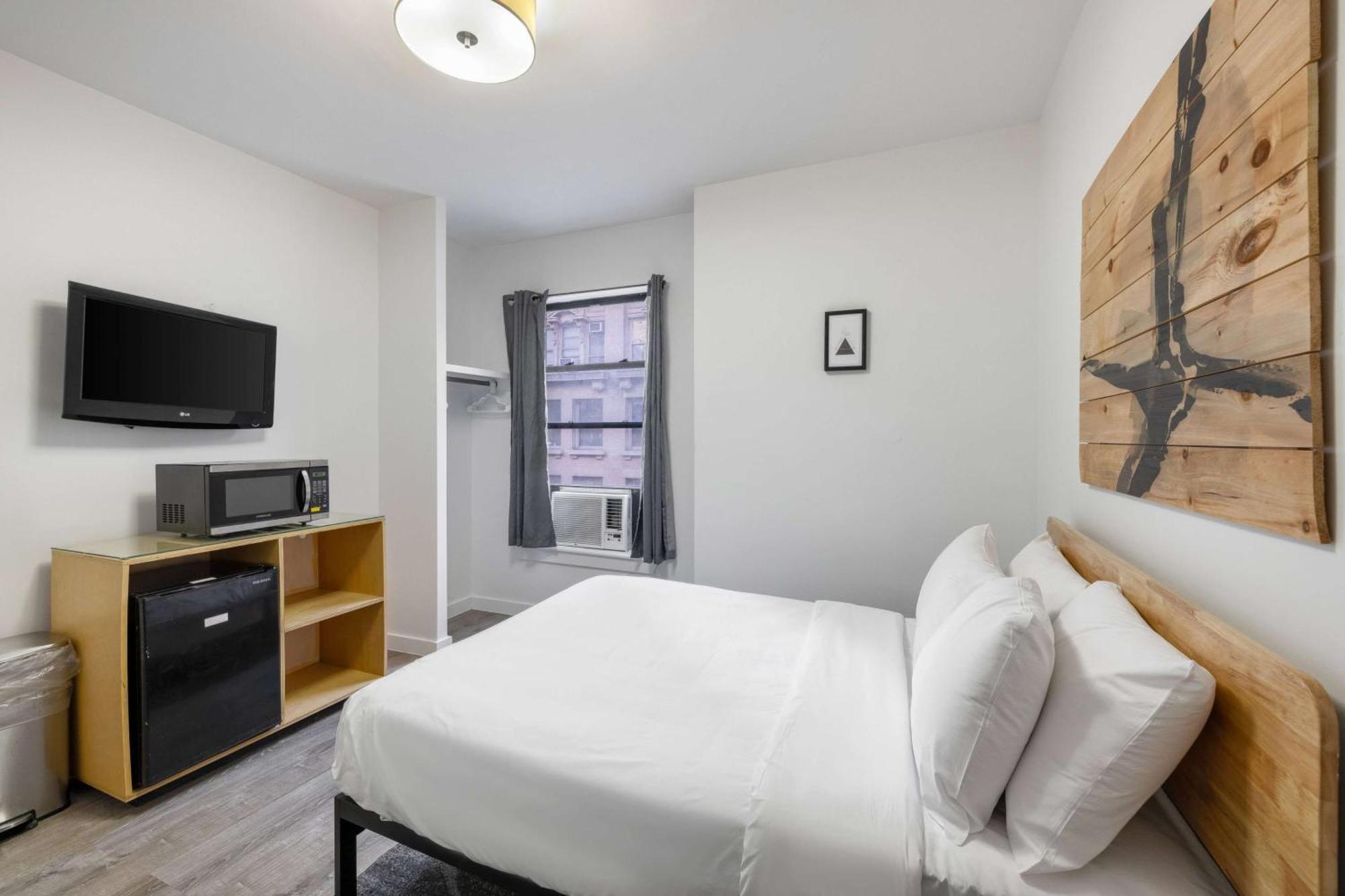 27 By Luxurban Hotel 3*