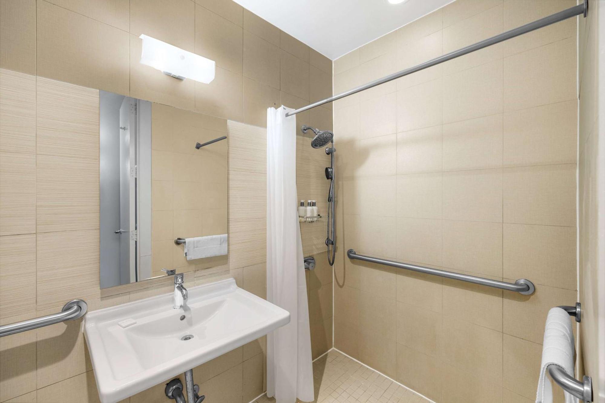 Hotel 27 By Luxurban 3*