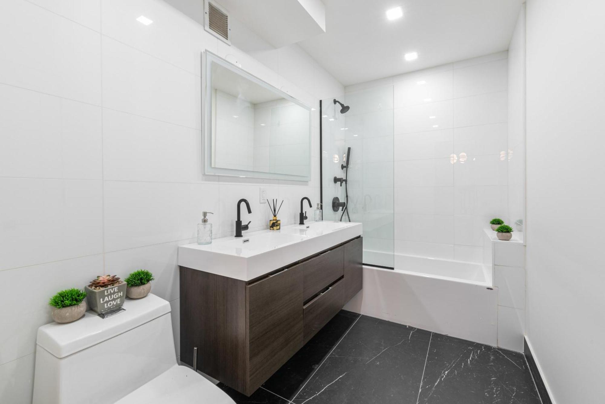3br Penthouse With Massive Private Rooftop New York