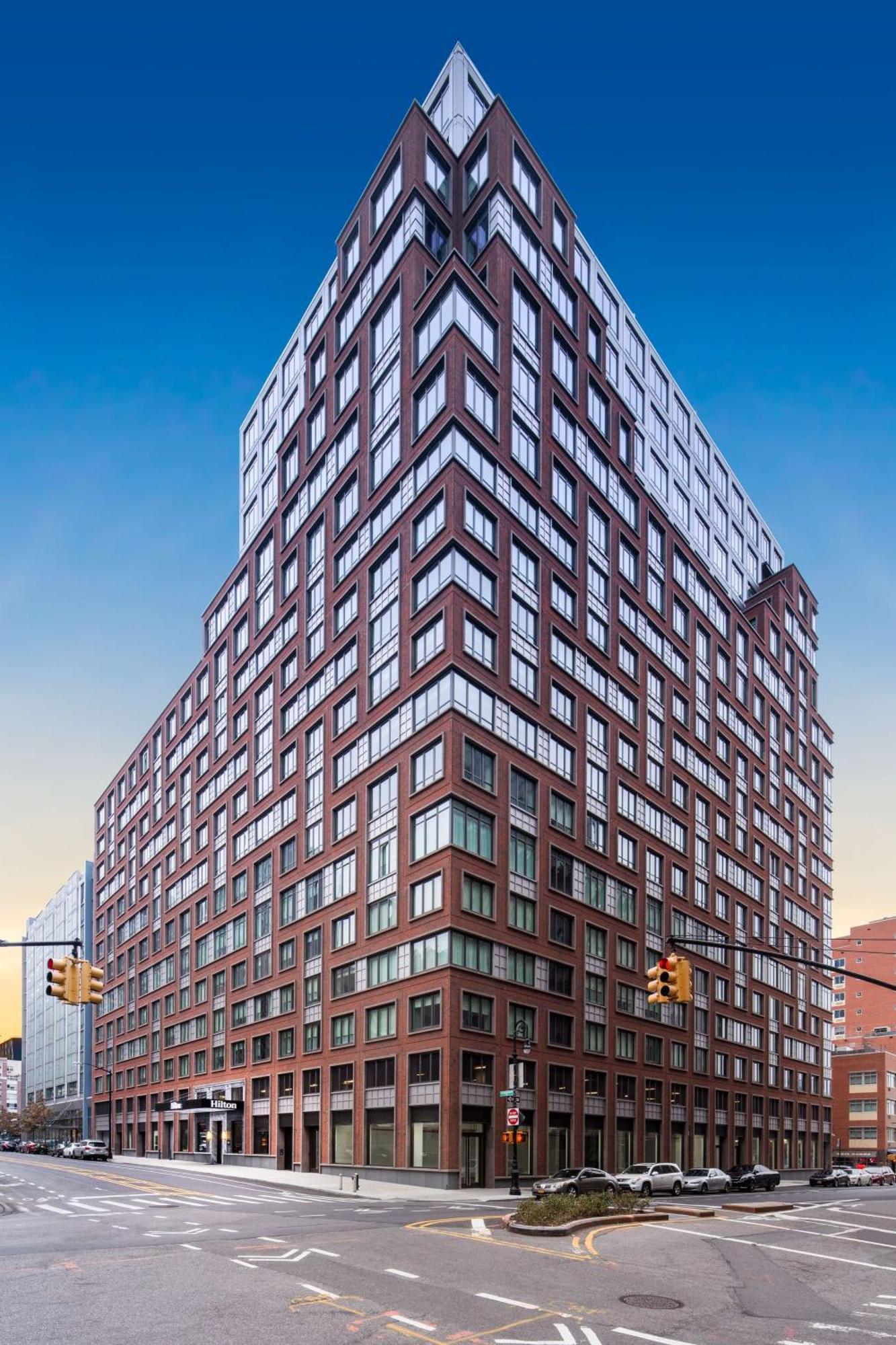 Hilton Brooklyn 4* New York