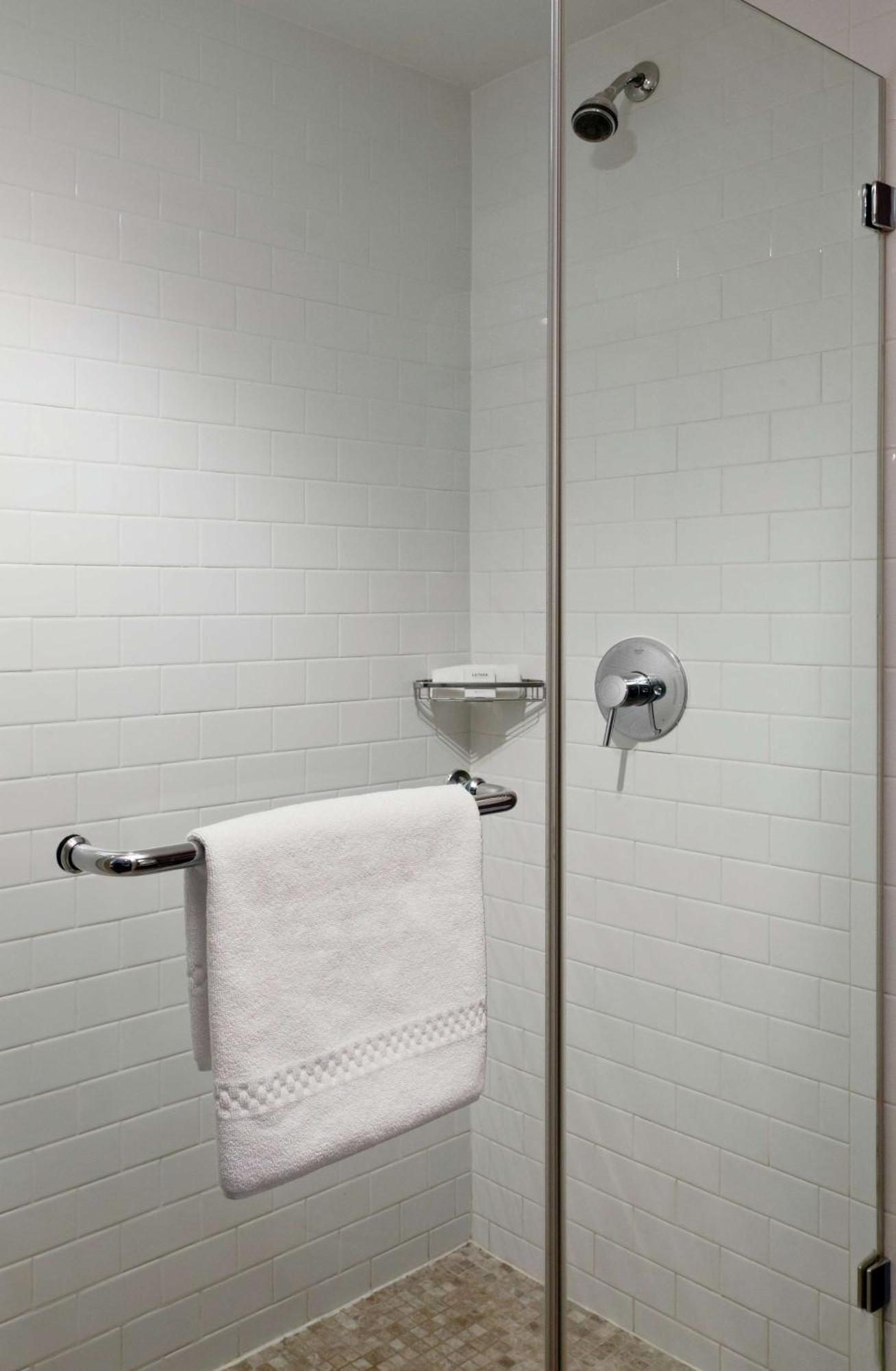 Distrikt City, Tapestry Collection By Hilton Hotel 4*