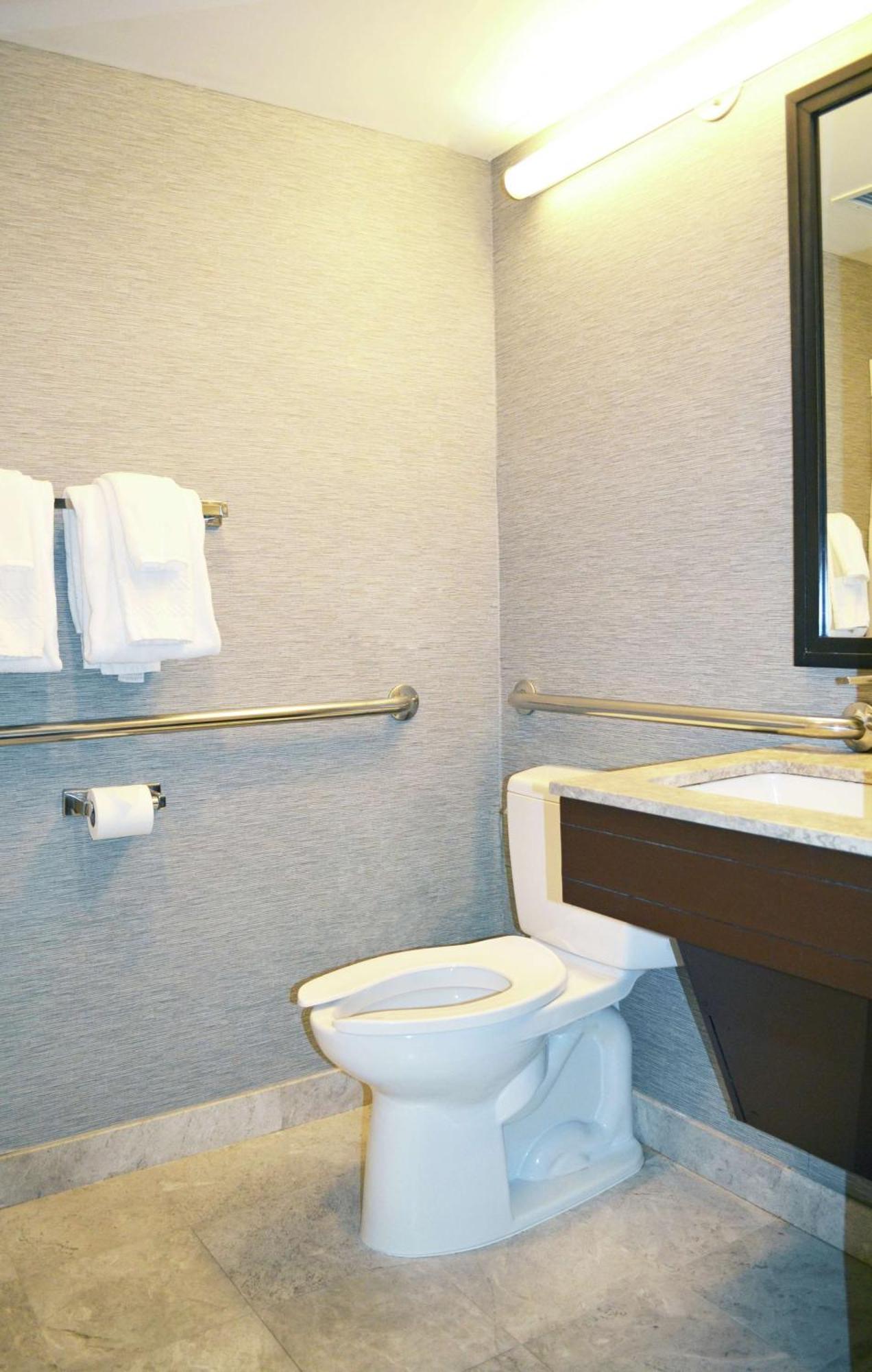 Distrikt City, Tapestry Collection By Hilton Hotel 4*