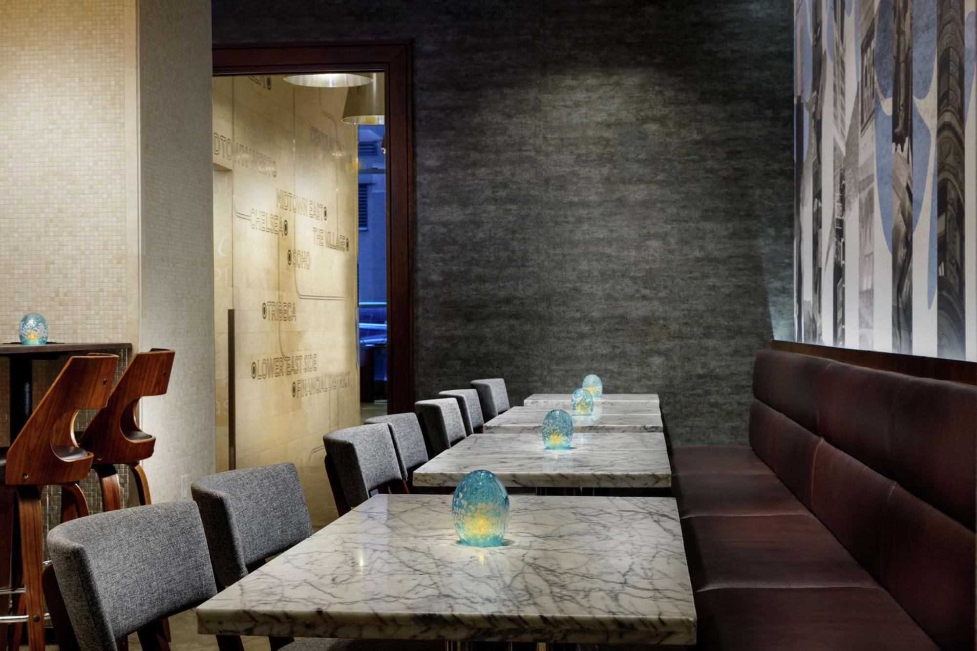 Distrikt City, Tapestry Collection By Hilton Hotel