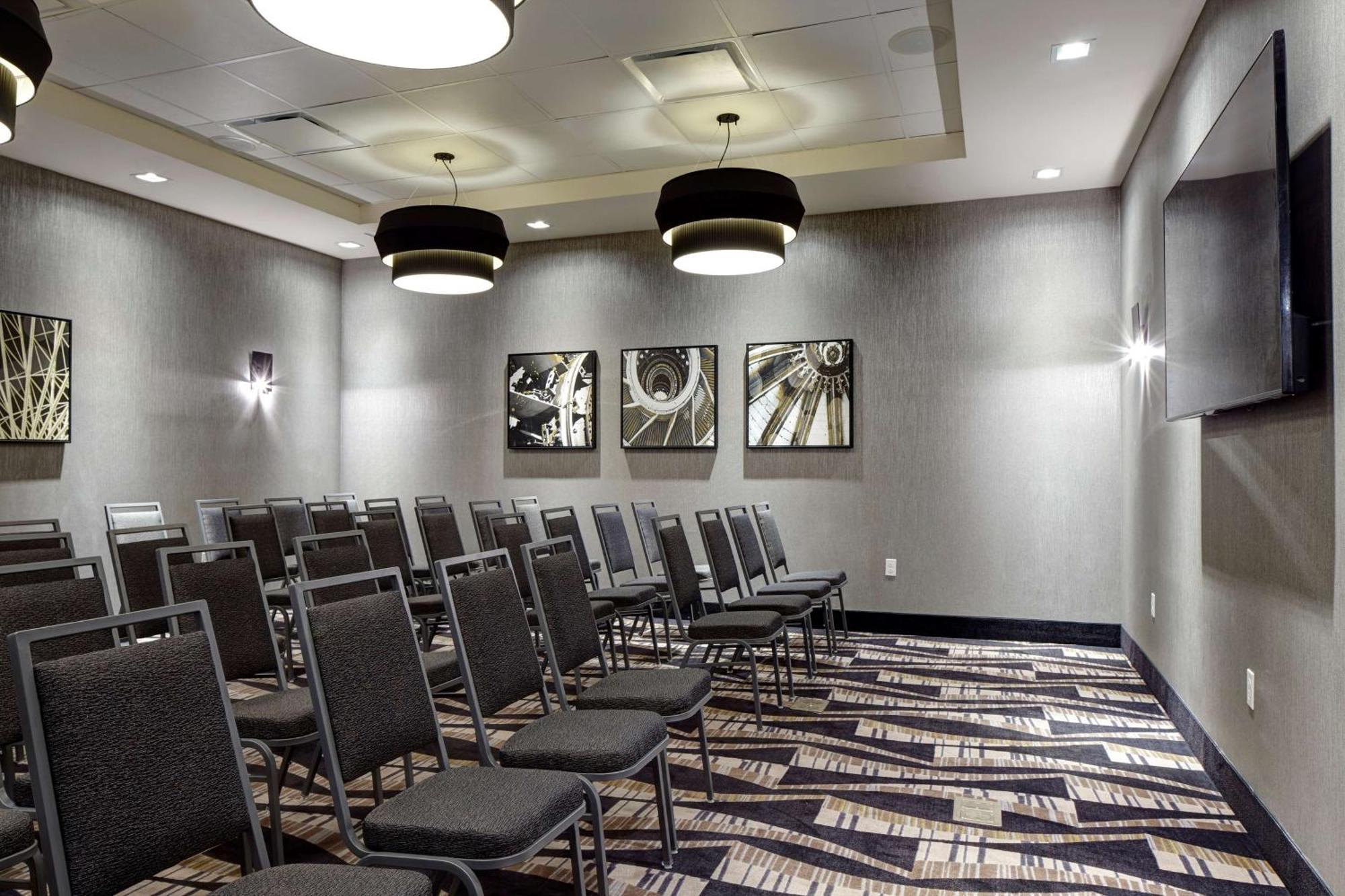 Hampton Brooklyn Downtown Hotel 3*