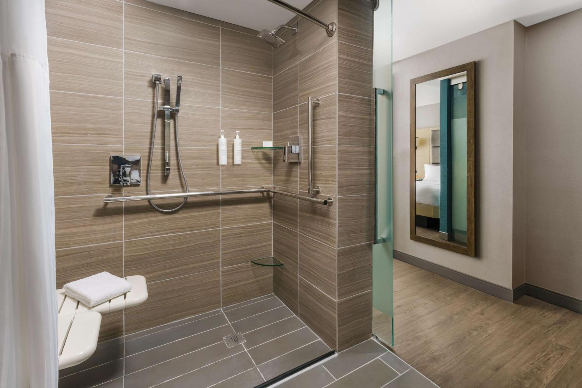 Hilton Garden Times Square North 3*
