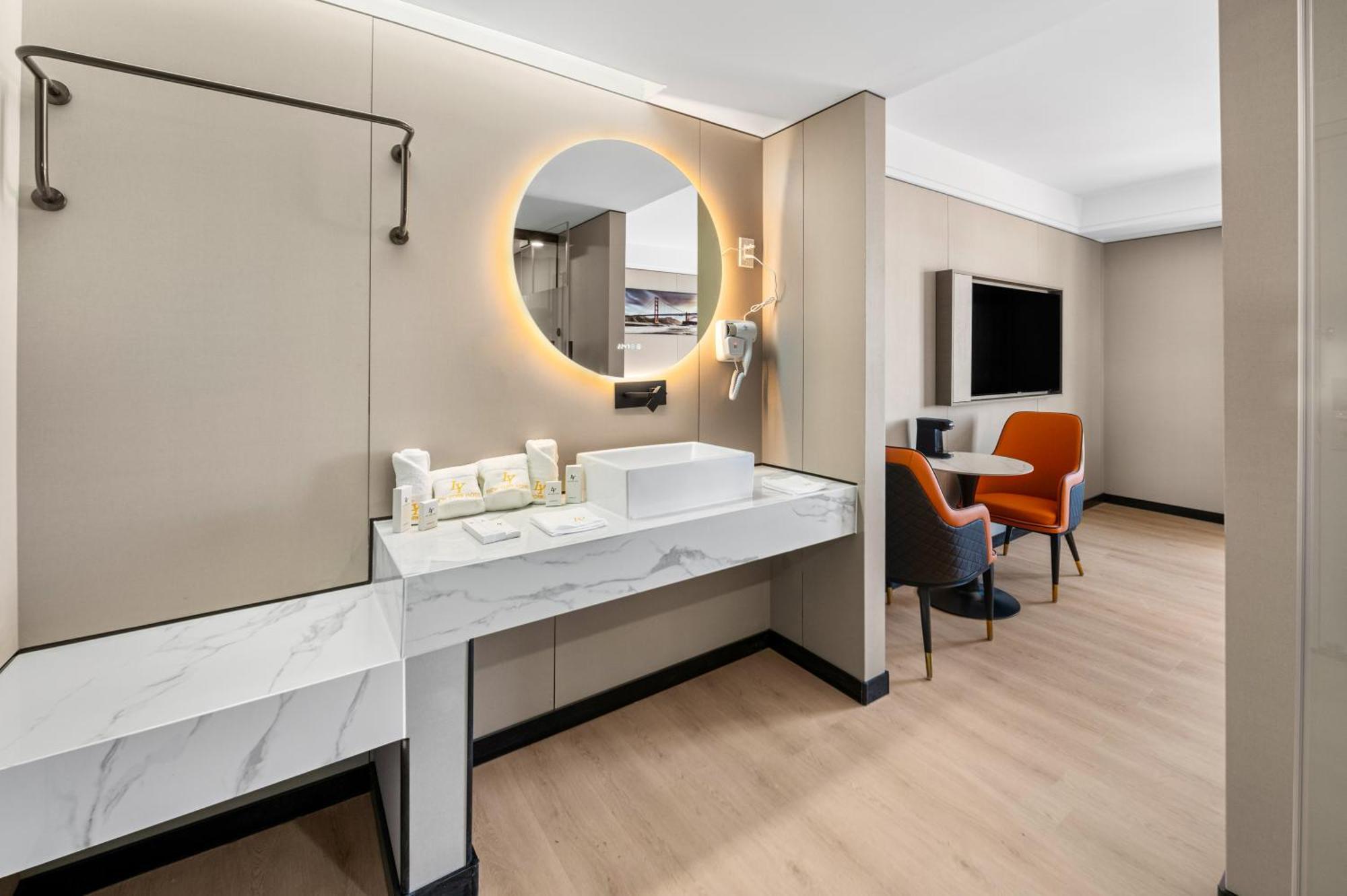 Hotel Ly