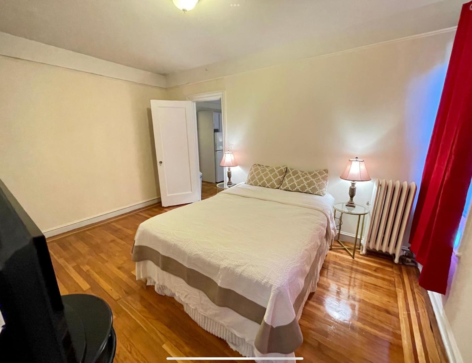 The Manhattan Central Park Times Square Homestay New York