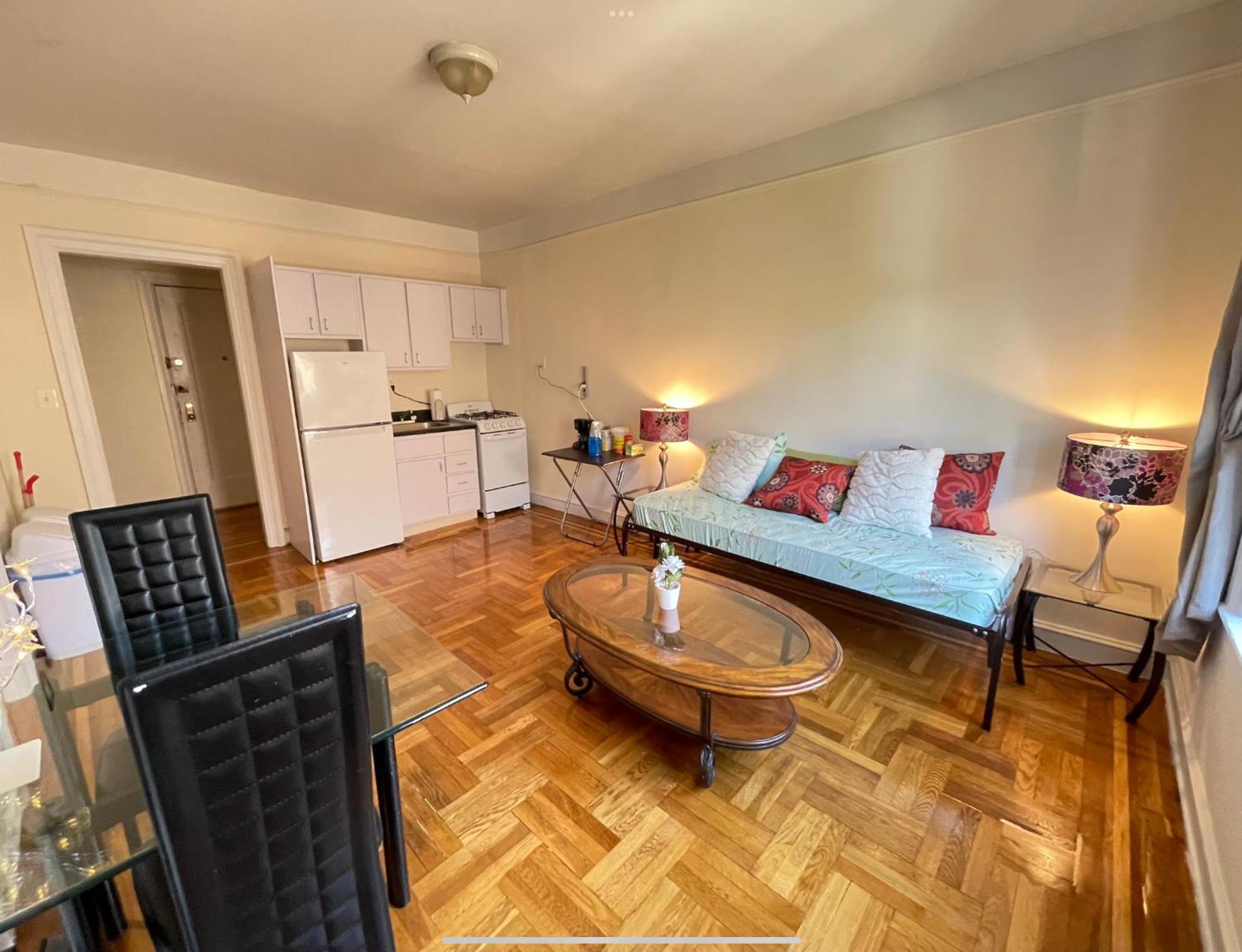The Manhattan Central Park Times Square Homestay *