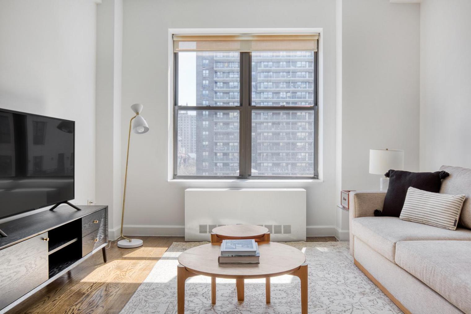 Uws 1br W Doorman Elevator Nr Park Nyc-777 Apartment *