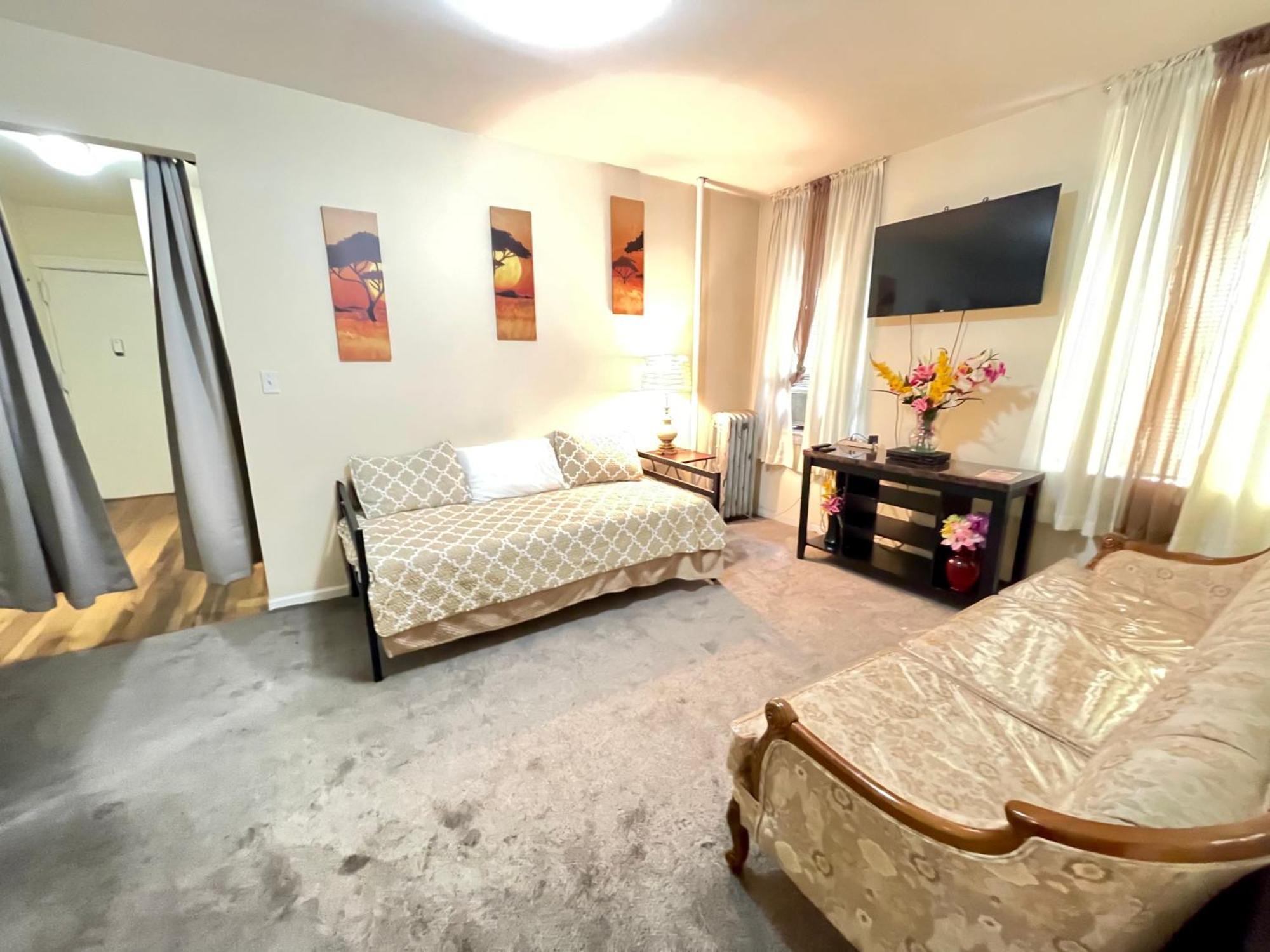 The Manhattan Central Park Times Square Homestay