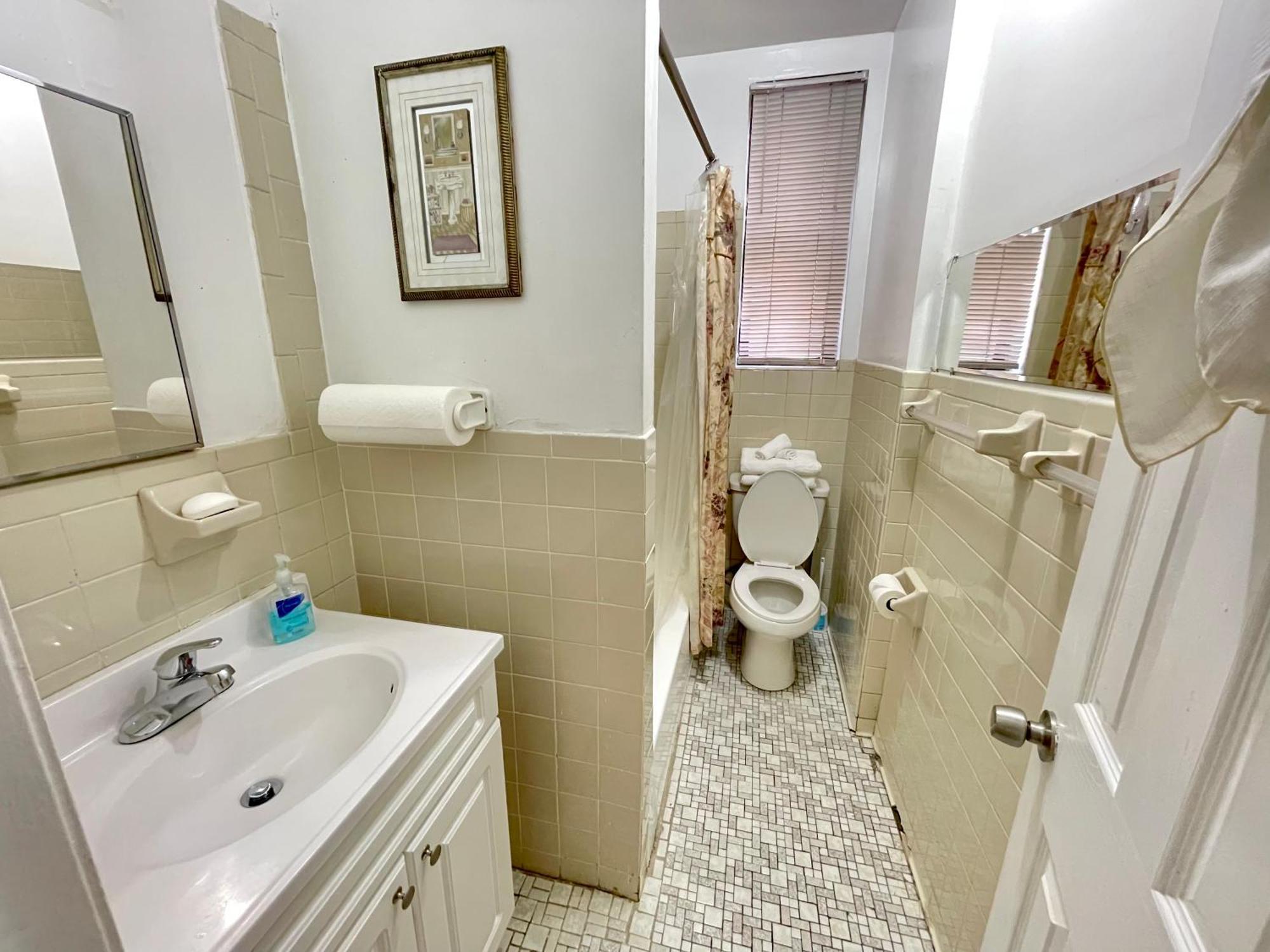 The Manhattan Central Park Times Square Homestay New York