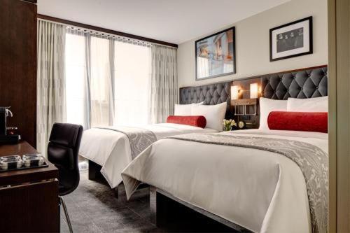 Archer Hotel