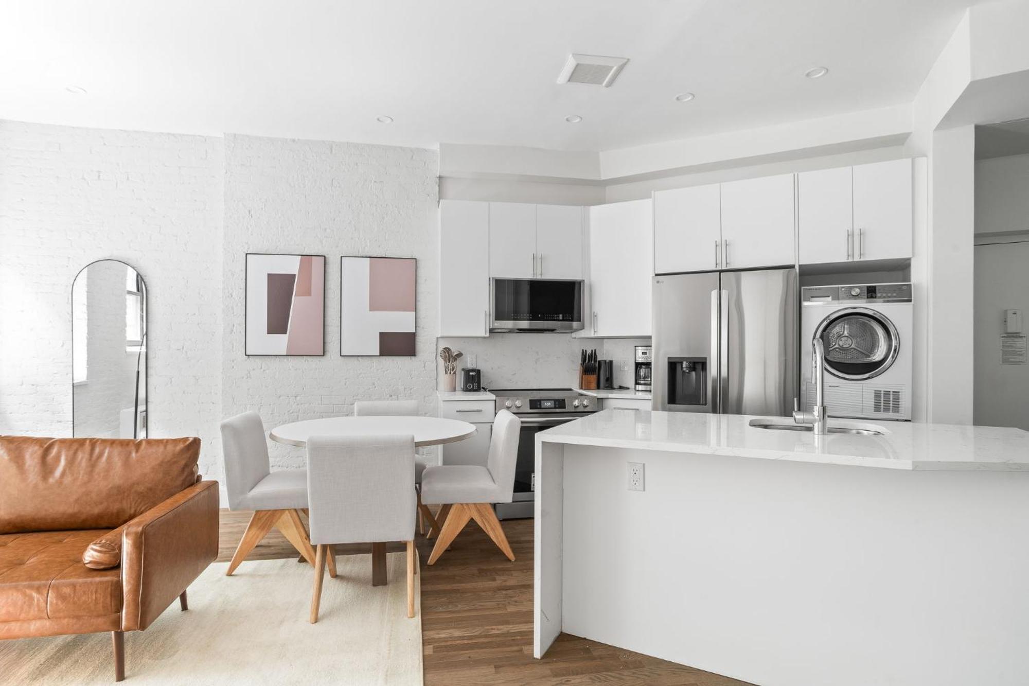 Upper Eastside 3bd 1ba Gem *
