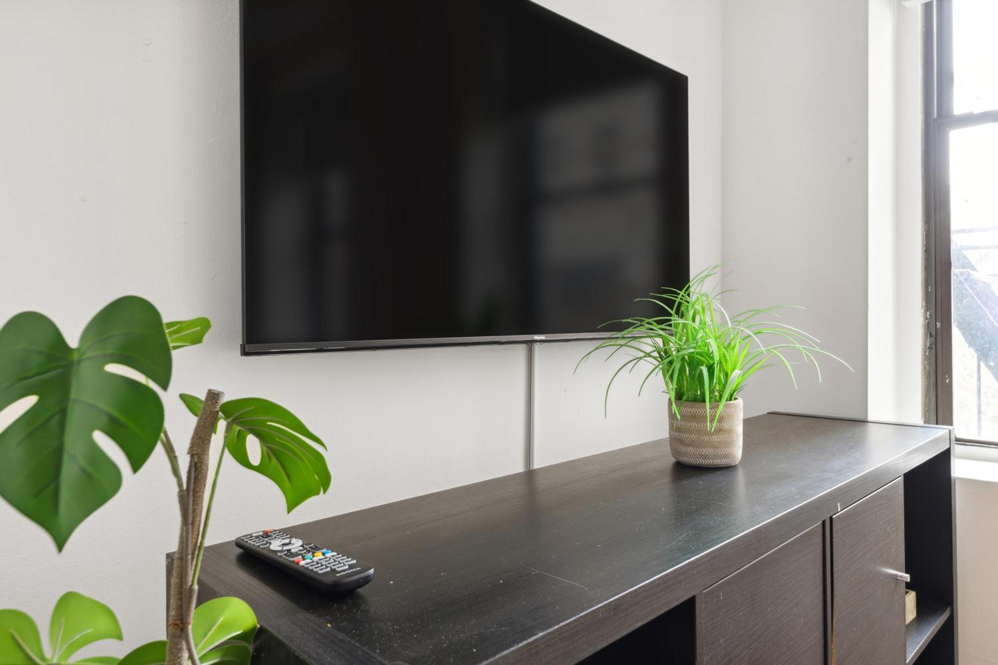 2 Bd Central Apt Next To Diamond District Apartment New York