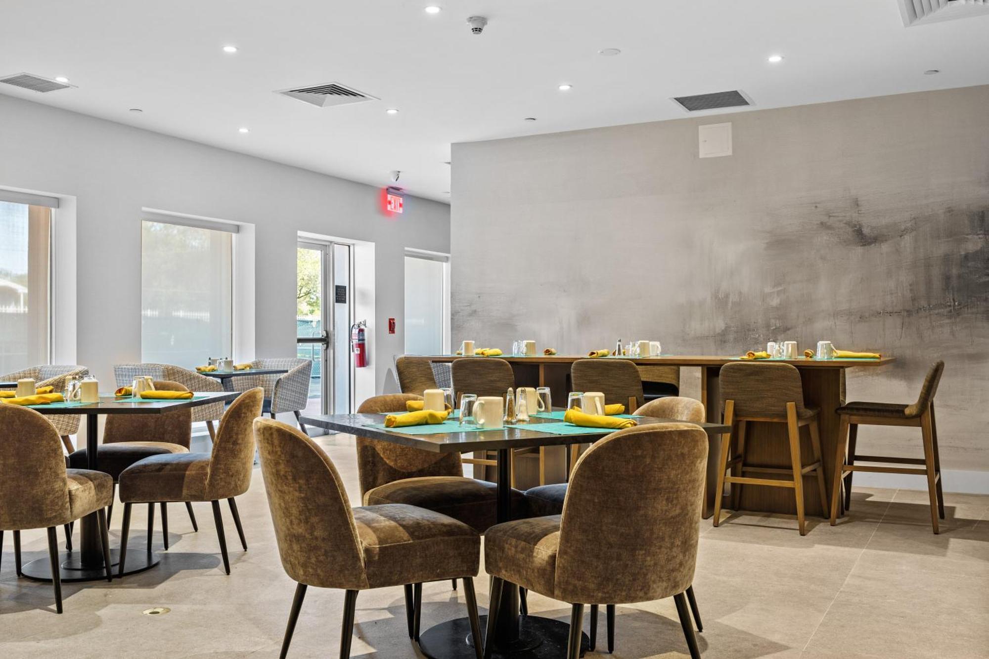 Doubletree By Hilton Jfk Airport Hotel 3*
