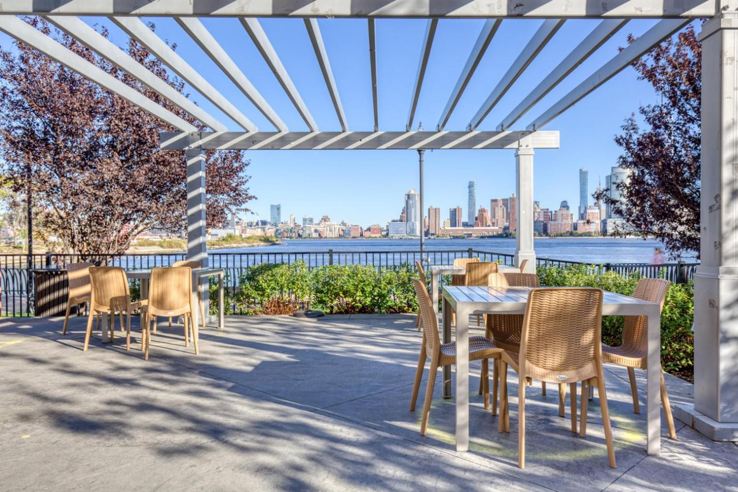 Jersey City 2br W Wd Gym Elevator Nr Path Nyc-672 *