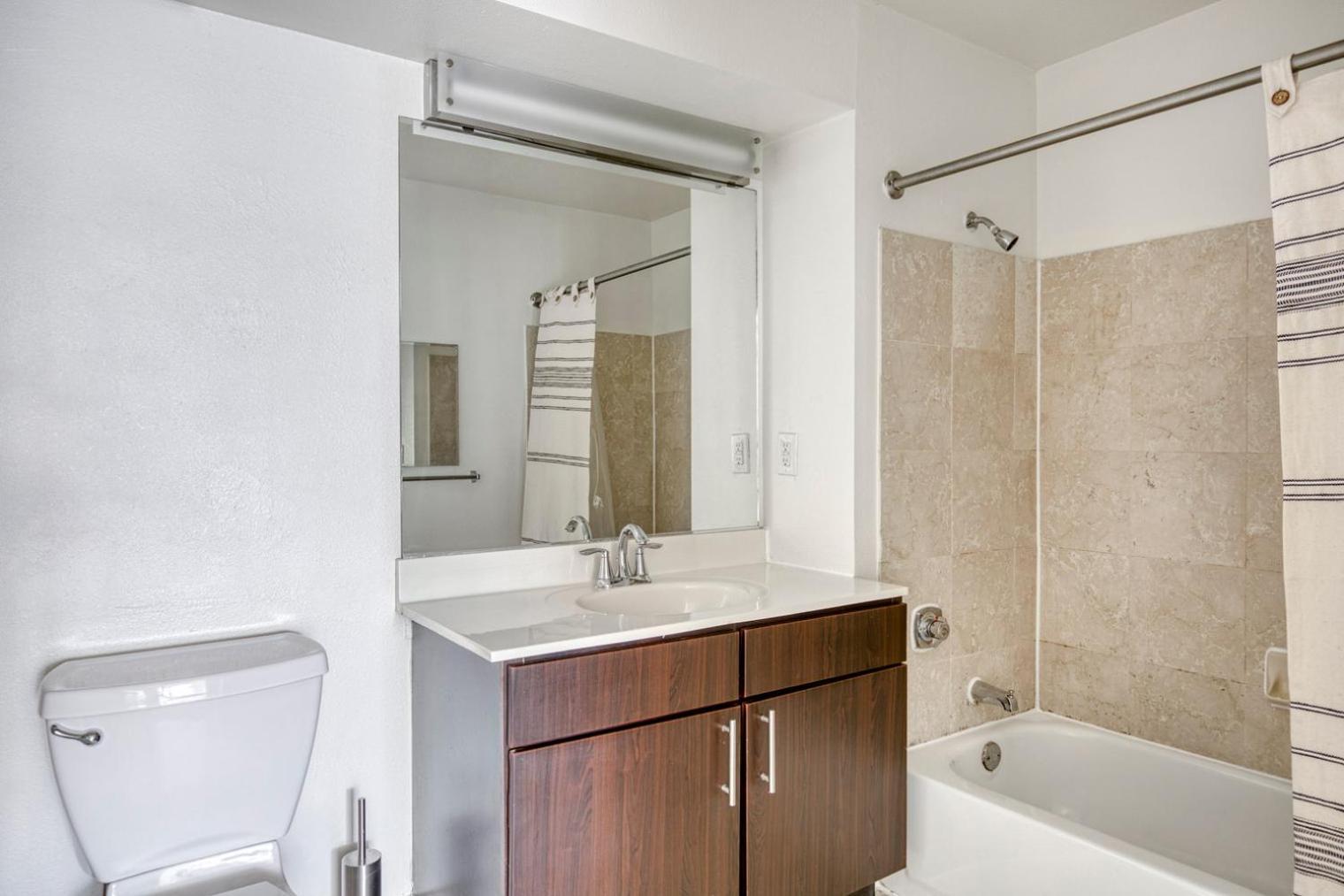 Jersey City 2br W Wd Gym Elevator Nr Path Nyc-672 Apartment
