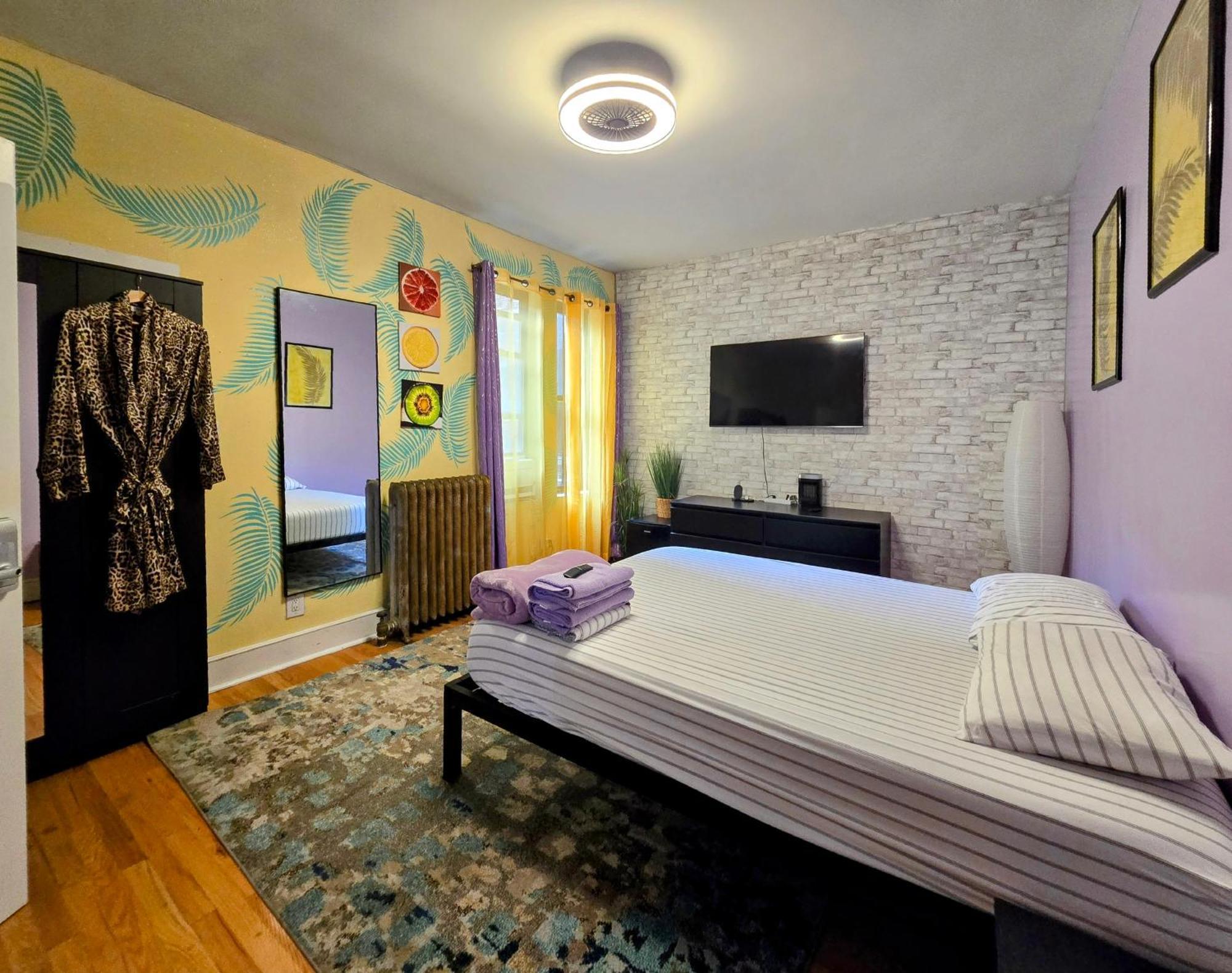 Apartment Modern Xl Queen Room Comfort & Character In Harlem