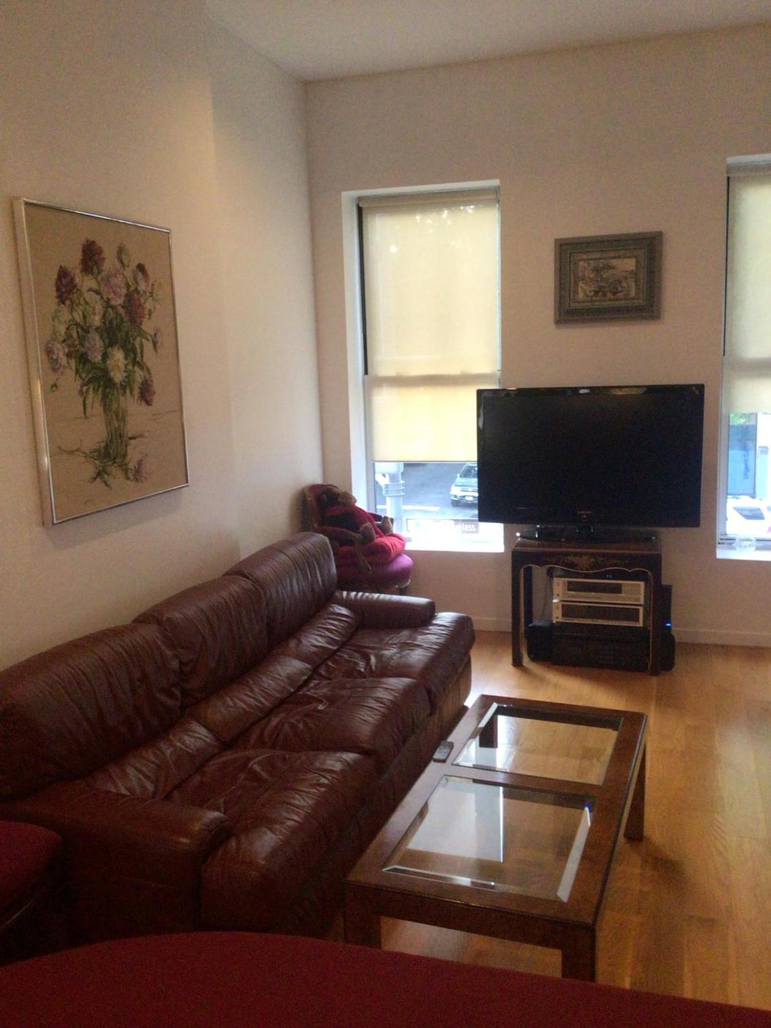 Beautiful Strivers Row, Harlem Apartment New York
