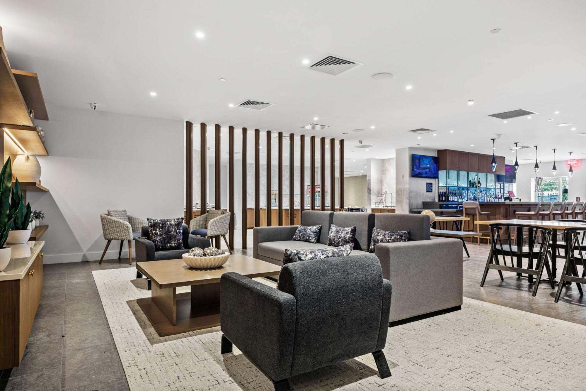 Doubletree By Hilton Jfk Airport