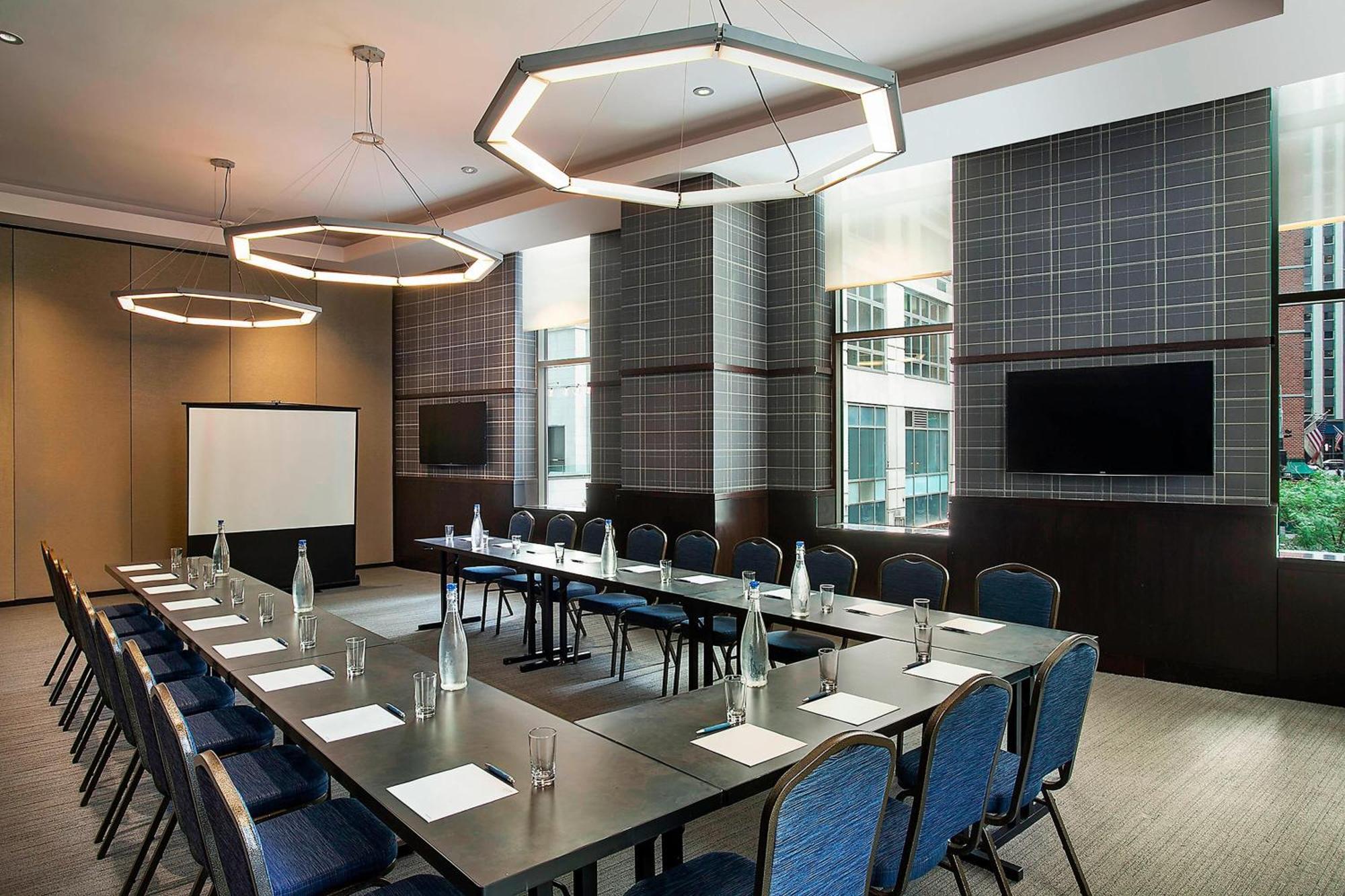 Four Points By Sheraton Downtown Hotel New York