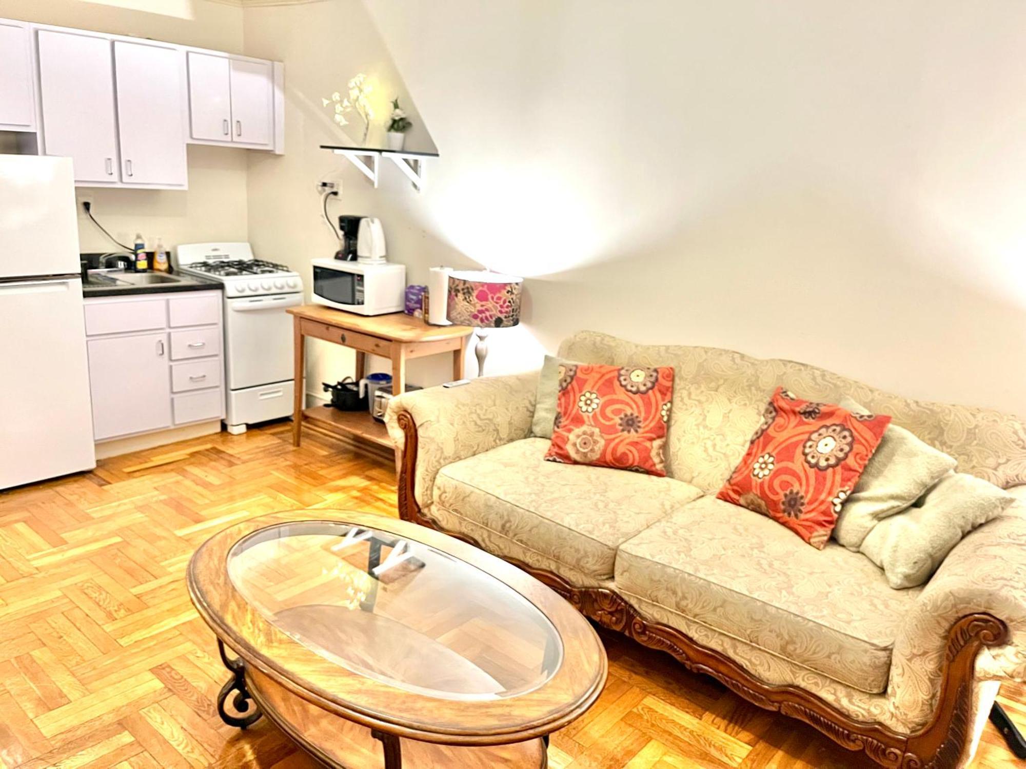 By Month In Manhattan Apartment New York