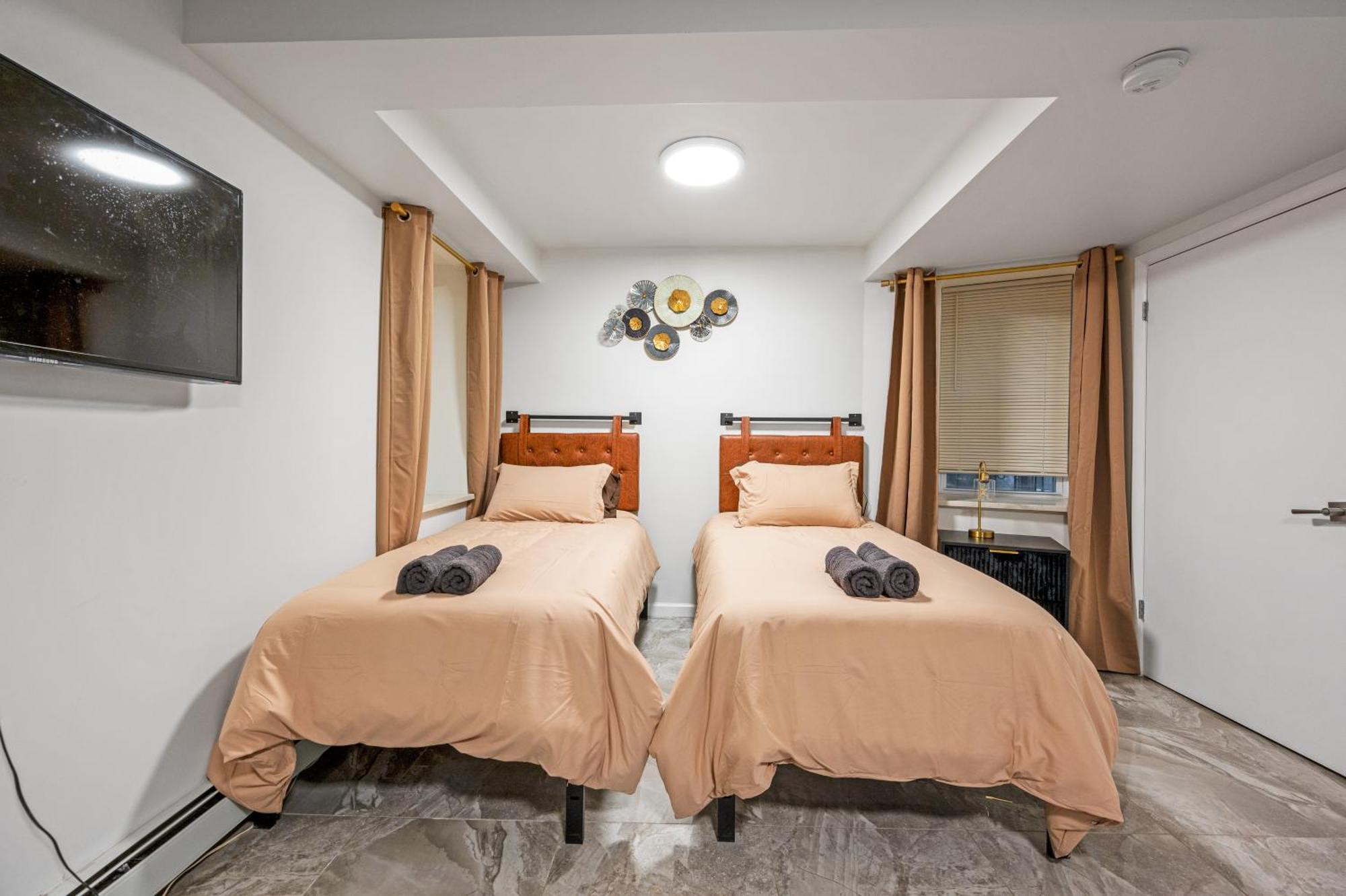 Upper East Side Luxury 3br 2b 1700 Square Feet 4* New York