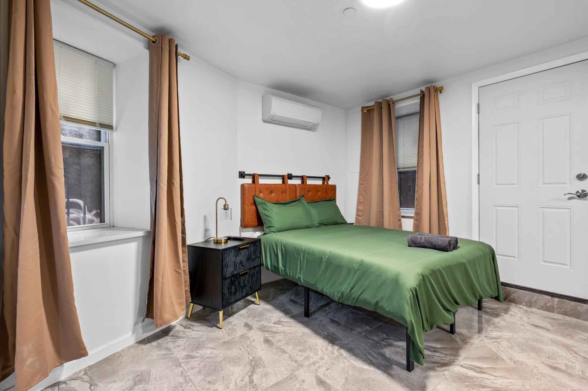 Upper East Side Luxury 3br 2b 1700 Square Feet New York