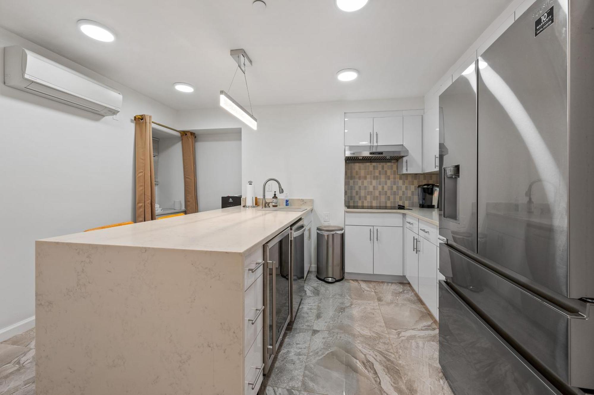 Upper East Side Luxury 3br 2b 1700 Square Feet