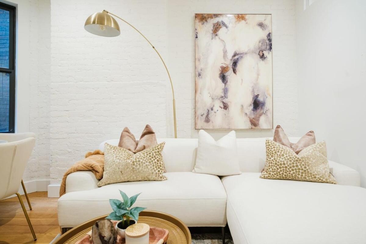 1288-4rn Newly Furnished Prime Ues 2br Apartment *