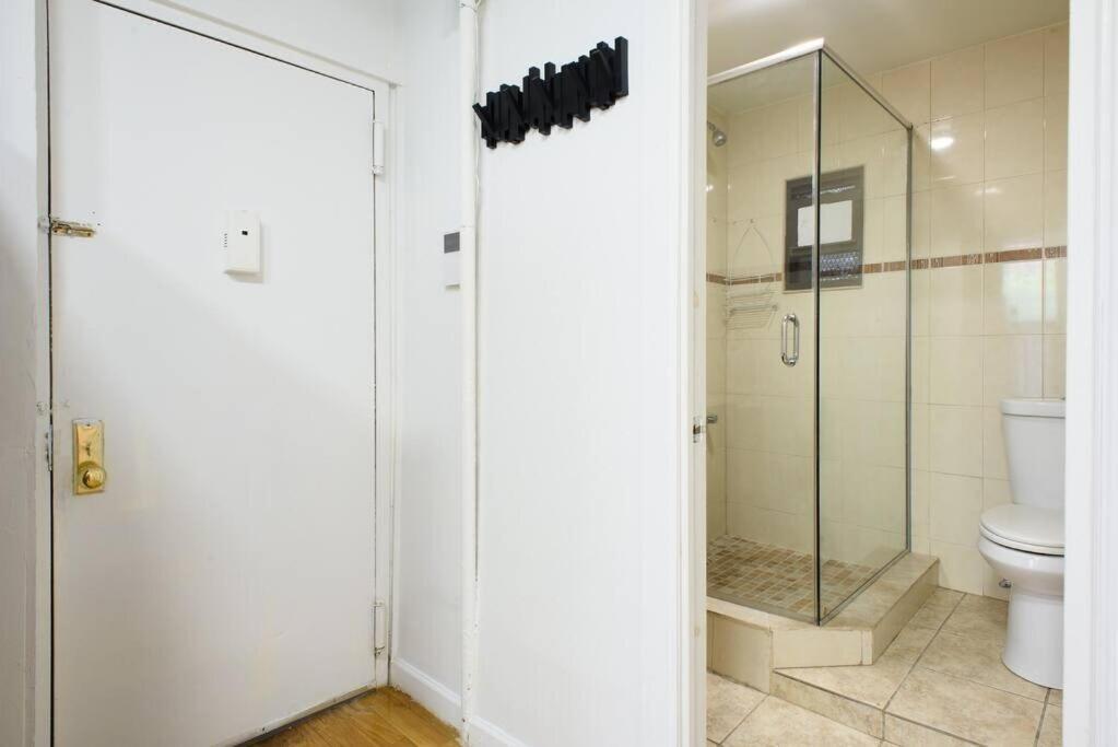 109-1 Huge 3br Value - Nyc *