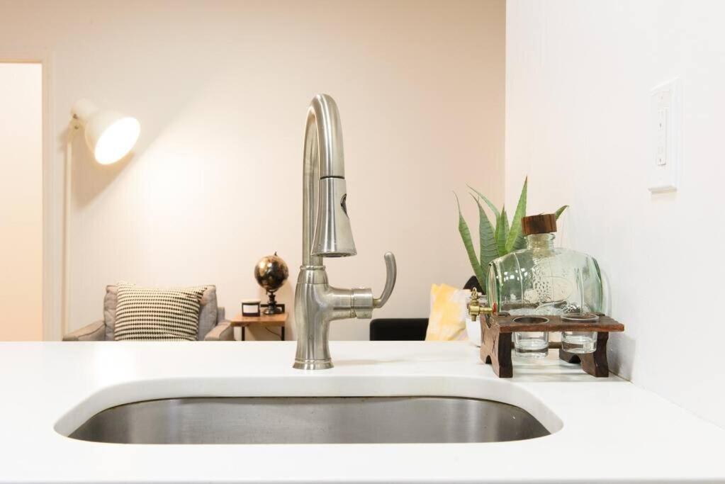 109-1 Huge 3br Value - Nyc *