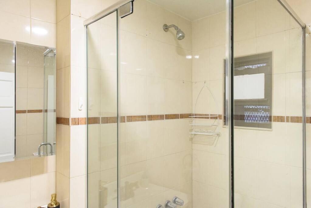 109-1 Huge 3br Value - Nyc New York