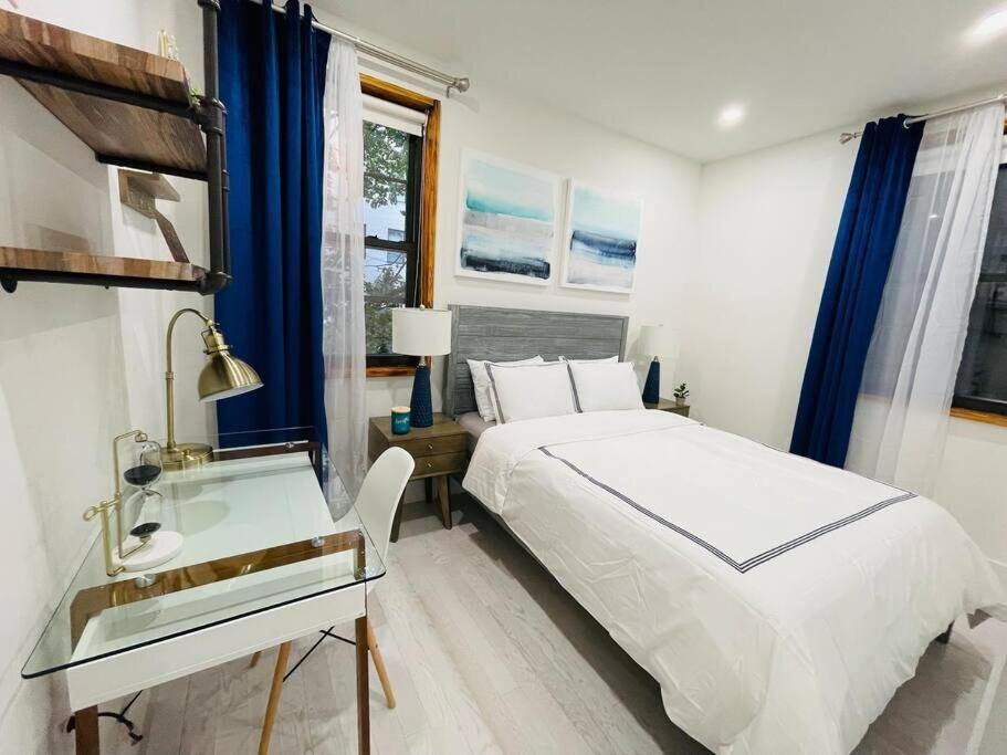 Apartment 78-3a Luxury Brand New Modern 1br W&d *