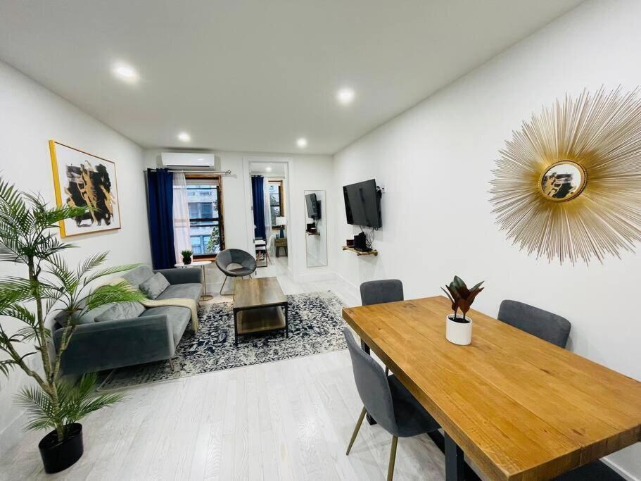 Apartment 78-3a Luxury Brand New Modern 1br W&d *