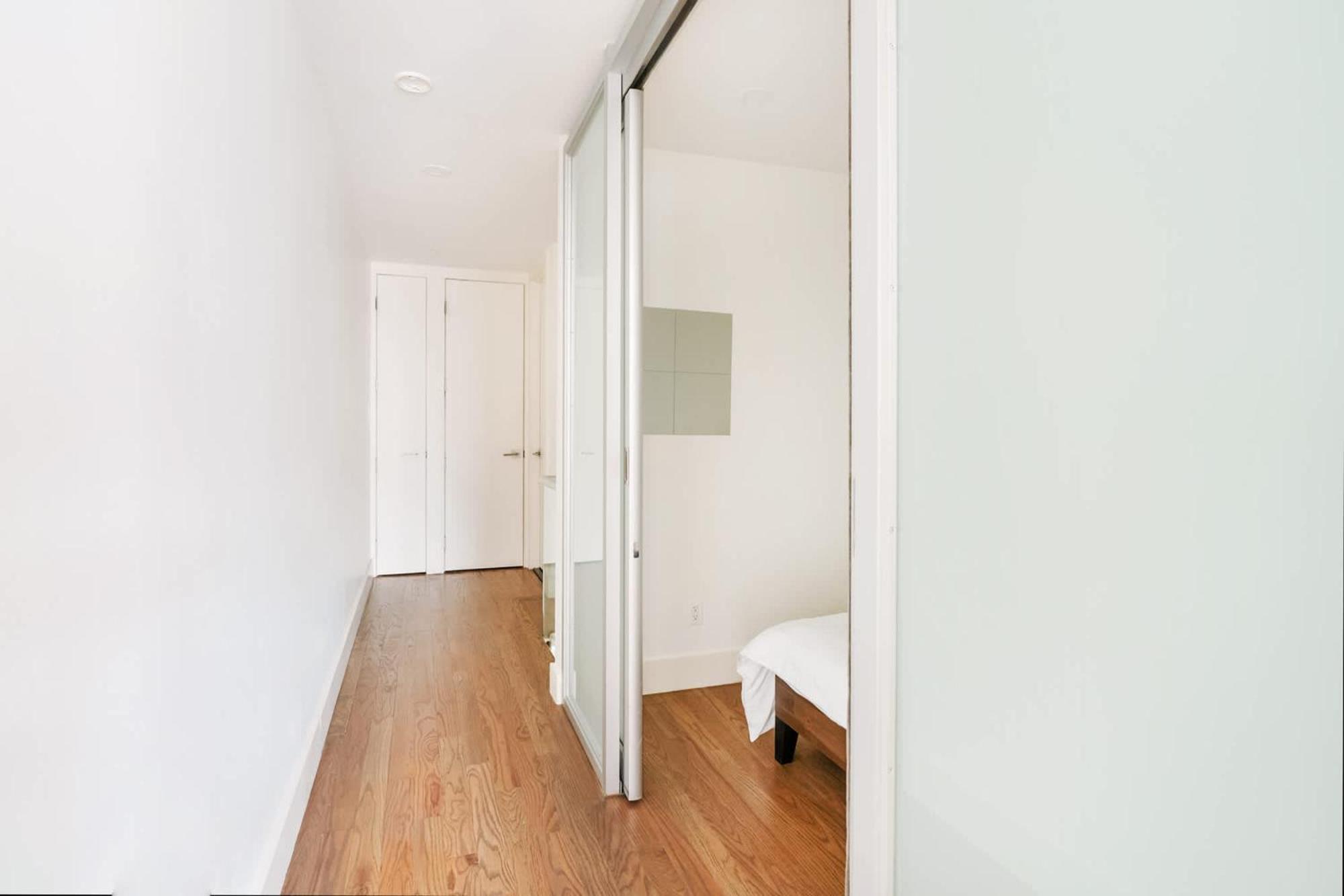 Apartment 75-3c Brand New Duplex 3br W&d In The Unit *